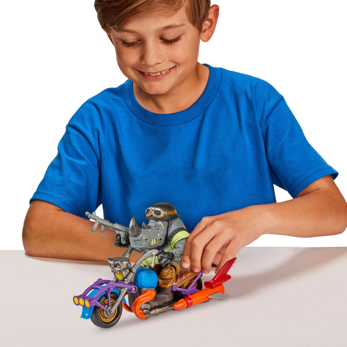 Produktbild Teenage Mutant Ninja Turtles actionfigur med fordon Rocksteady & Chopper 12 cm