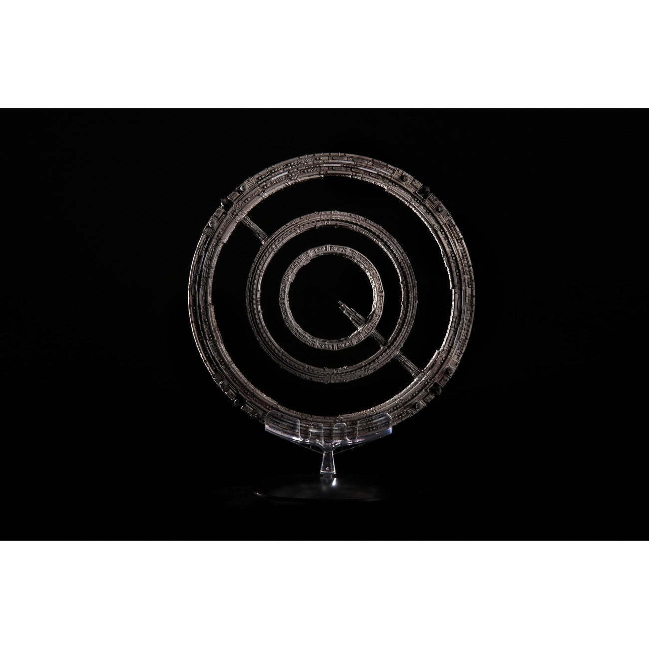 Produktbild Foundation Die-Cast Rymdskeppet The Invictus 20 cm