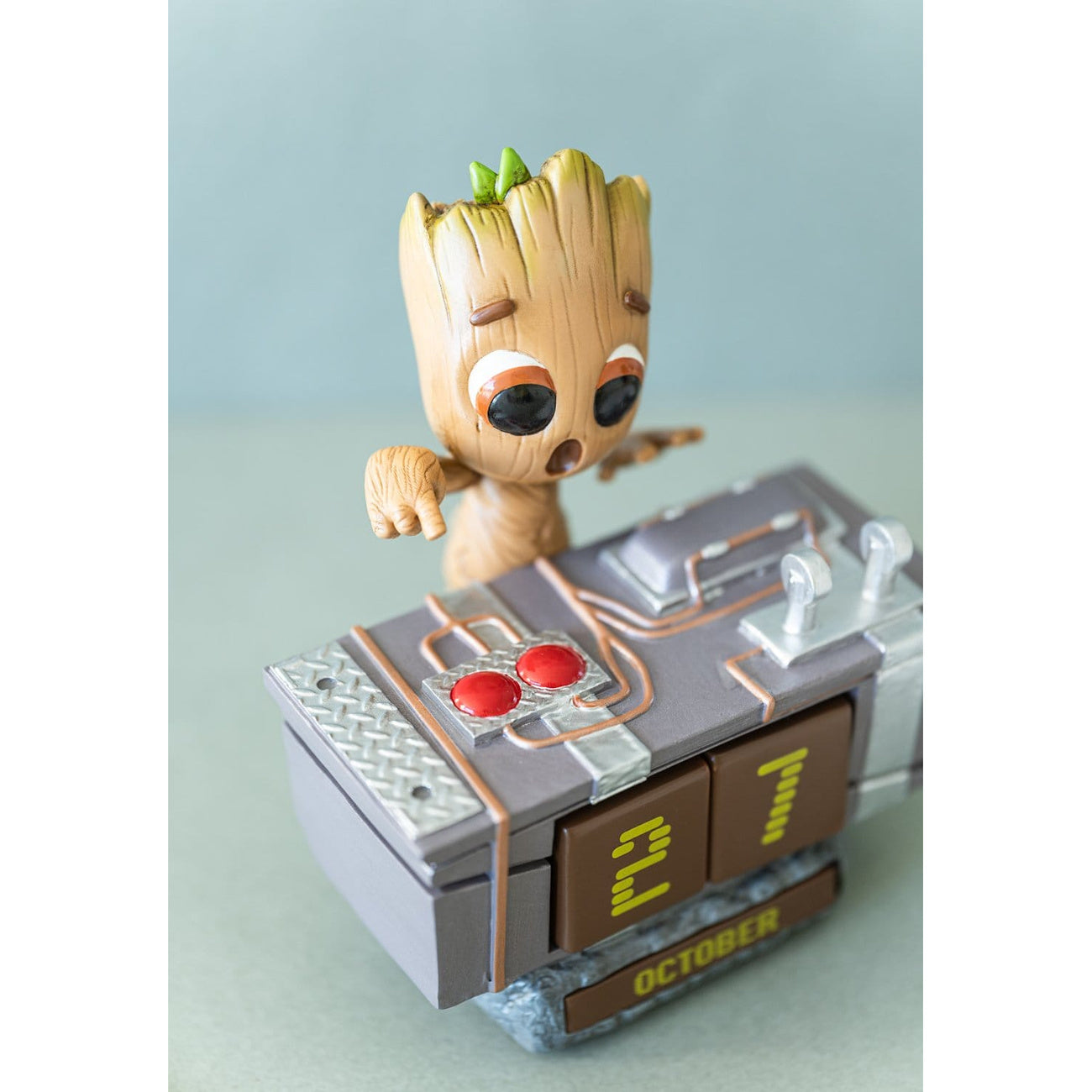 Produktbild Marvel 3D Evig kalender Groot Death Button 12 cm