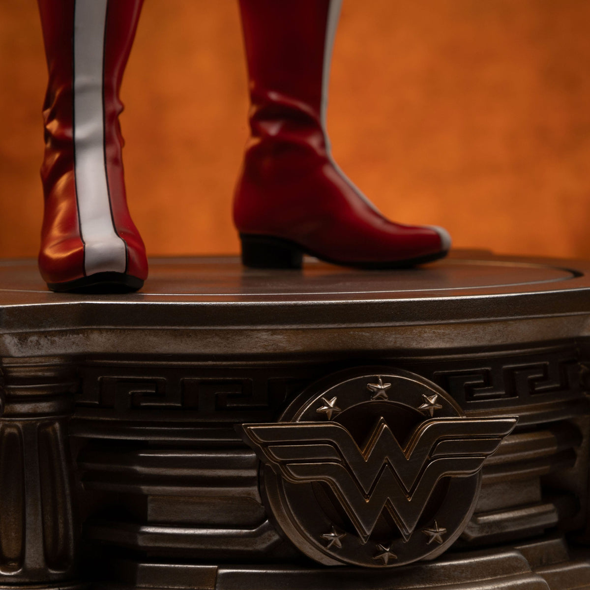 Produktbild DC Comics Legacy Replica Staty 1/4 Wonder Woman 56 cm