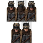 Produktbild DC Comics MAFEX Actionfigur Knightmare Batman av Snyder