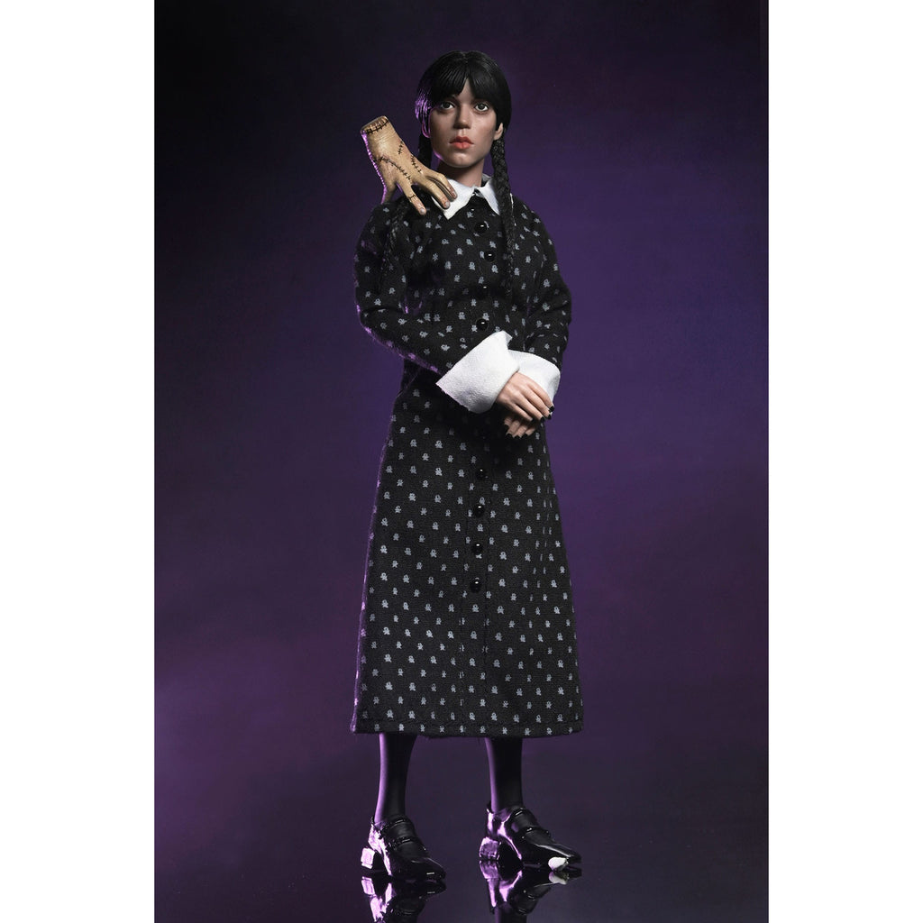 Produktbild Wednesday actionfigur Wednesday (Classic Dress) 20 cm