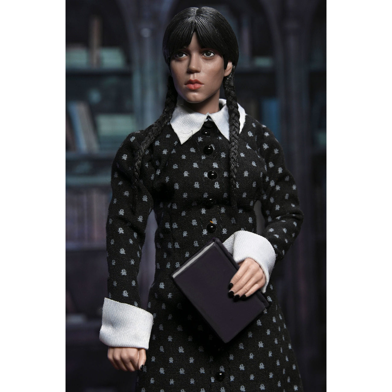 Produktbild Wednesday actionfigur Wednesday (Classic Dress) 20 cm