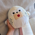 Produktbild Hedwig med Hogwarts-brev Squishmallows plyschfigur - Harry Potter