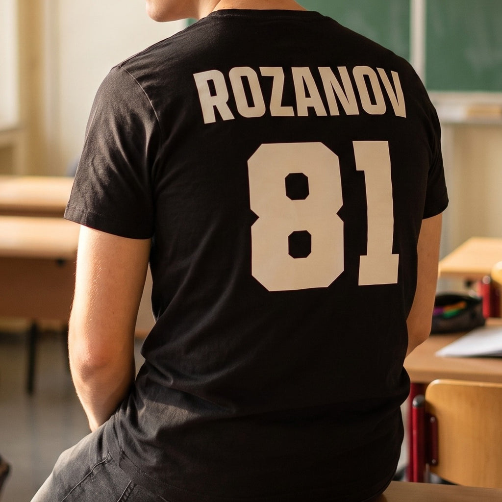 Produktbild Rozanov tröja i jersey-stil för Heated Rivalry-fans