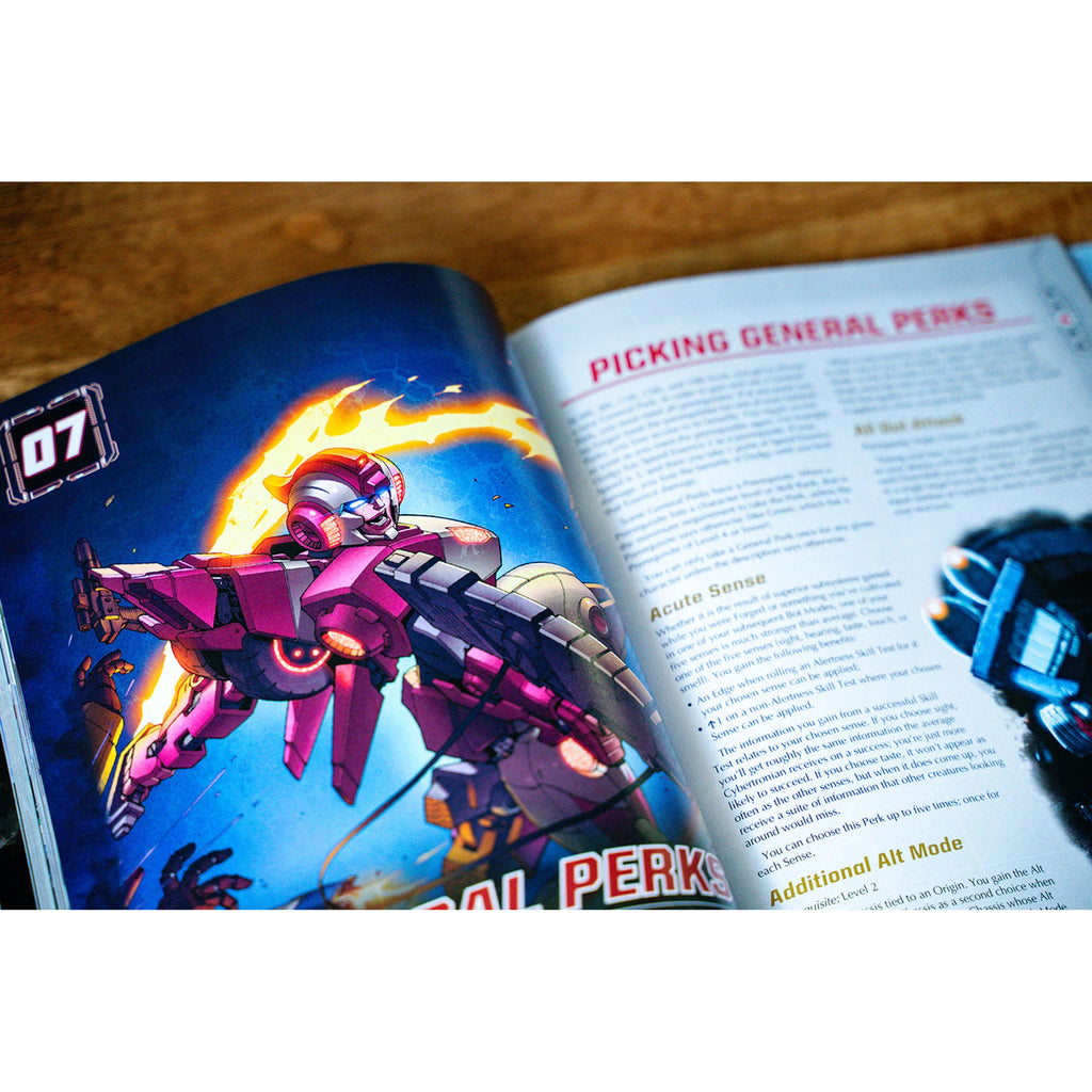 Produktbild Transformers RPG Grundbok *Engelsk version*