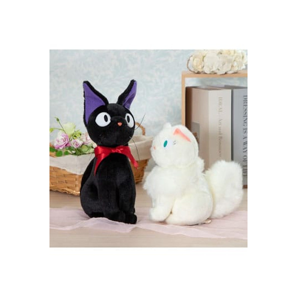 Produktbild Kikis expressbud Plyschfigur Jiji Sitting M 32 cm