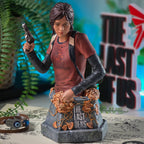 Produktbild The Last of Us Byst Ellie med pistol 19 cm