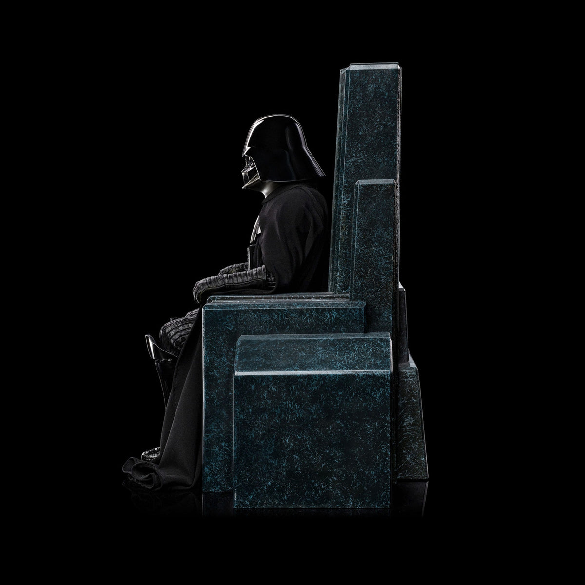 Produktbild Star Wars Art Scale-staty 1/10 Darth Vader på Tron 18 cm