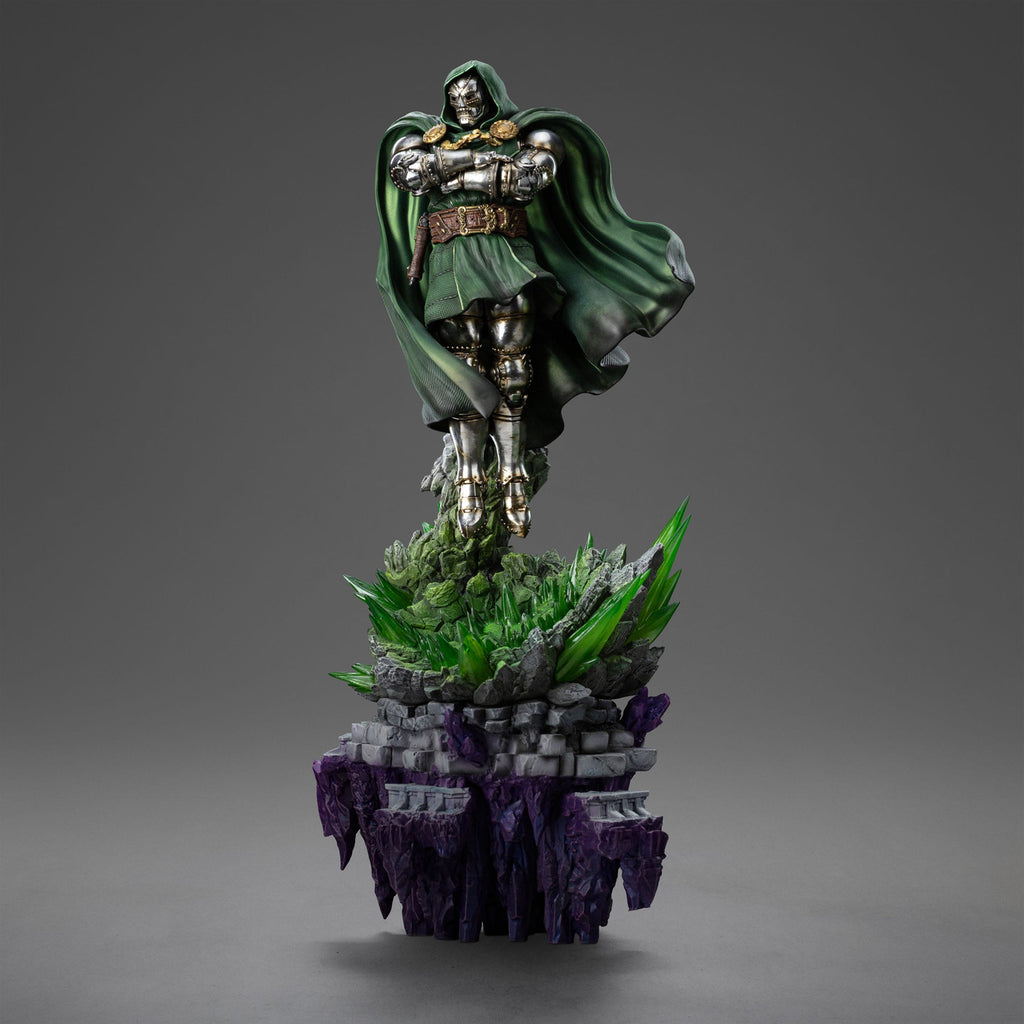 Produktbild Doctor Doom Marvel Legends Diorama Art Scale Staty