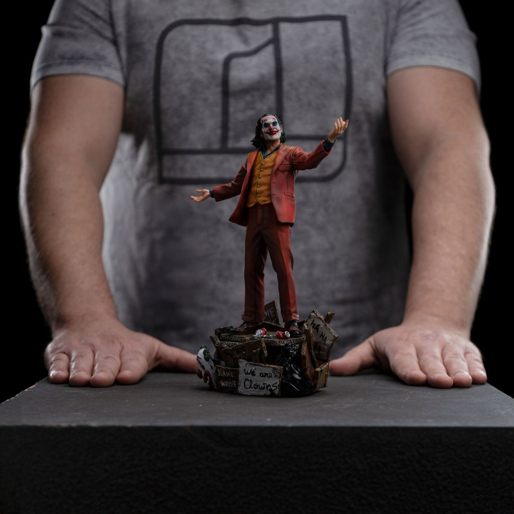 Produktbild DC Comics Art Scale Deluxe-staty 1/10 Joker (Arthur Fleck)