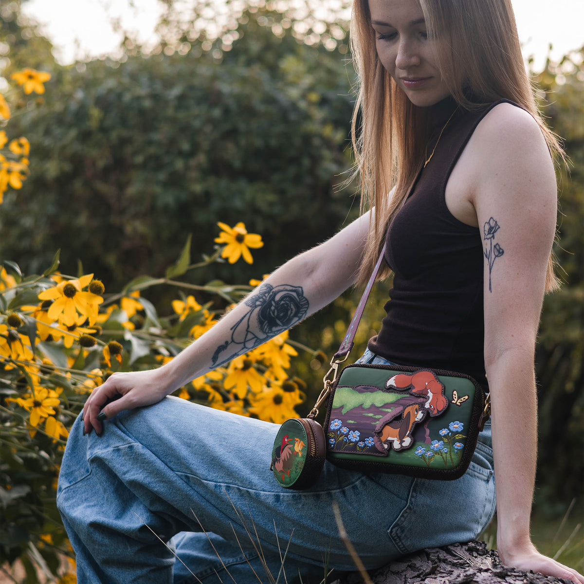 Produktbild Räv och röd hund - Tod och Vixey crossbody-väska med plånbok