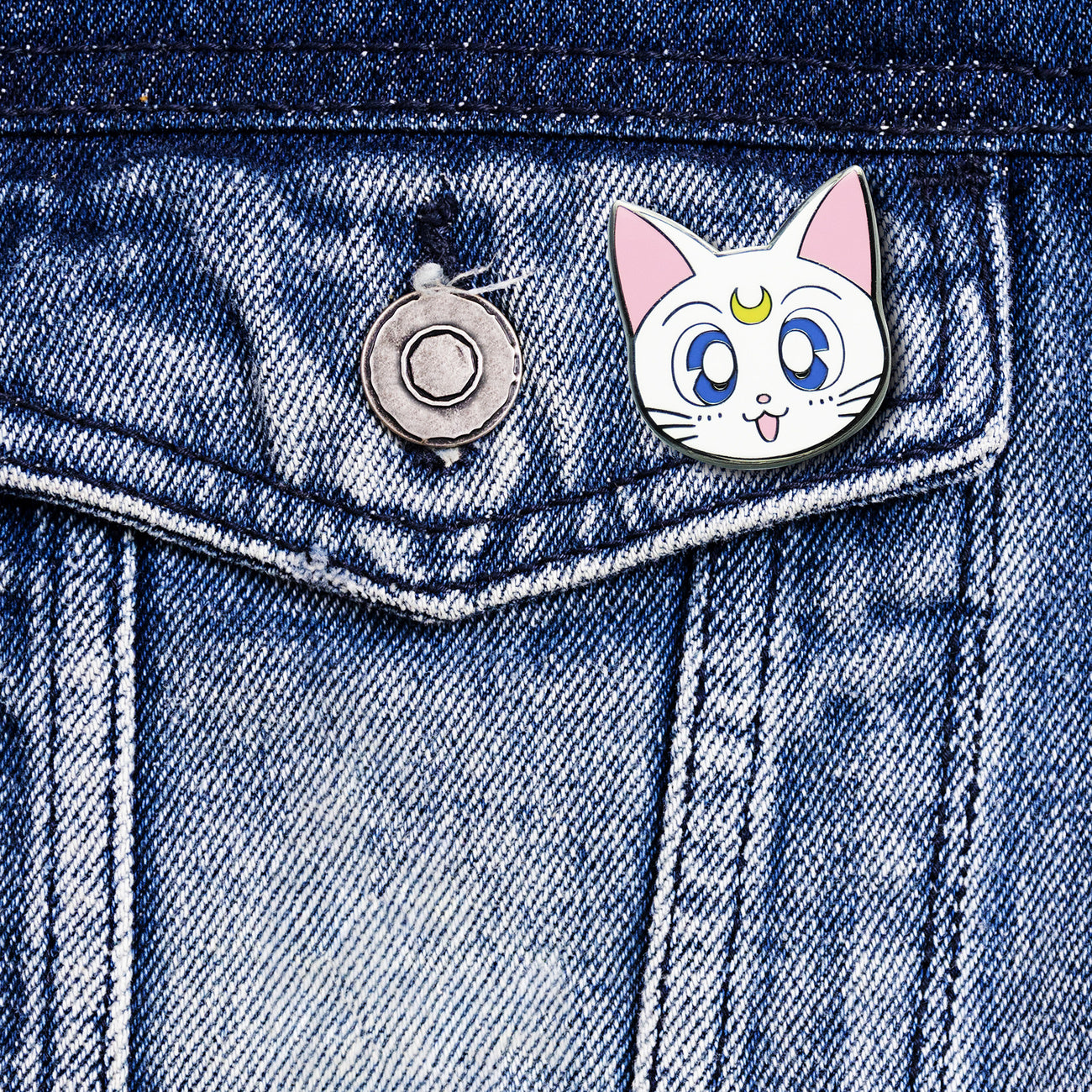 Produktbild Sailor Moon - Artemis-pin