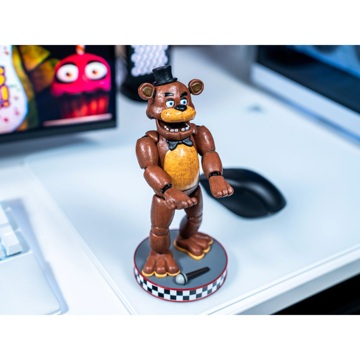 Produktbild Five Nights At Freddy's Cable Guys Laddningshållare Freddy