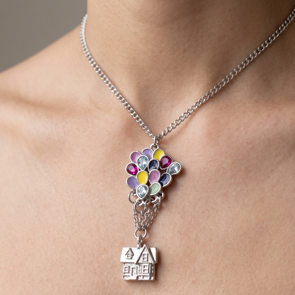 Produktbild Disney Pixar - Upp-halsband i presentask