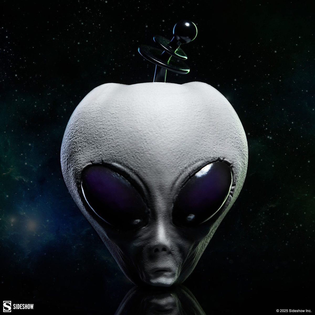 Produktbild Sideshow Originals Apple Replik Alien Apple 11 cm